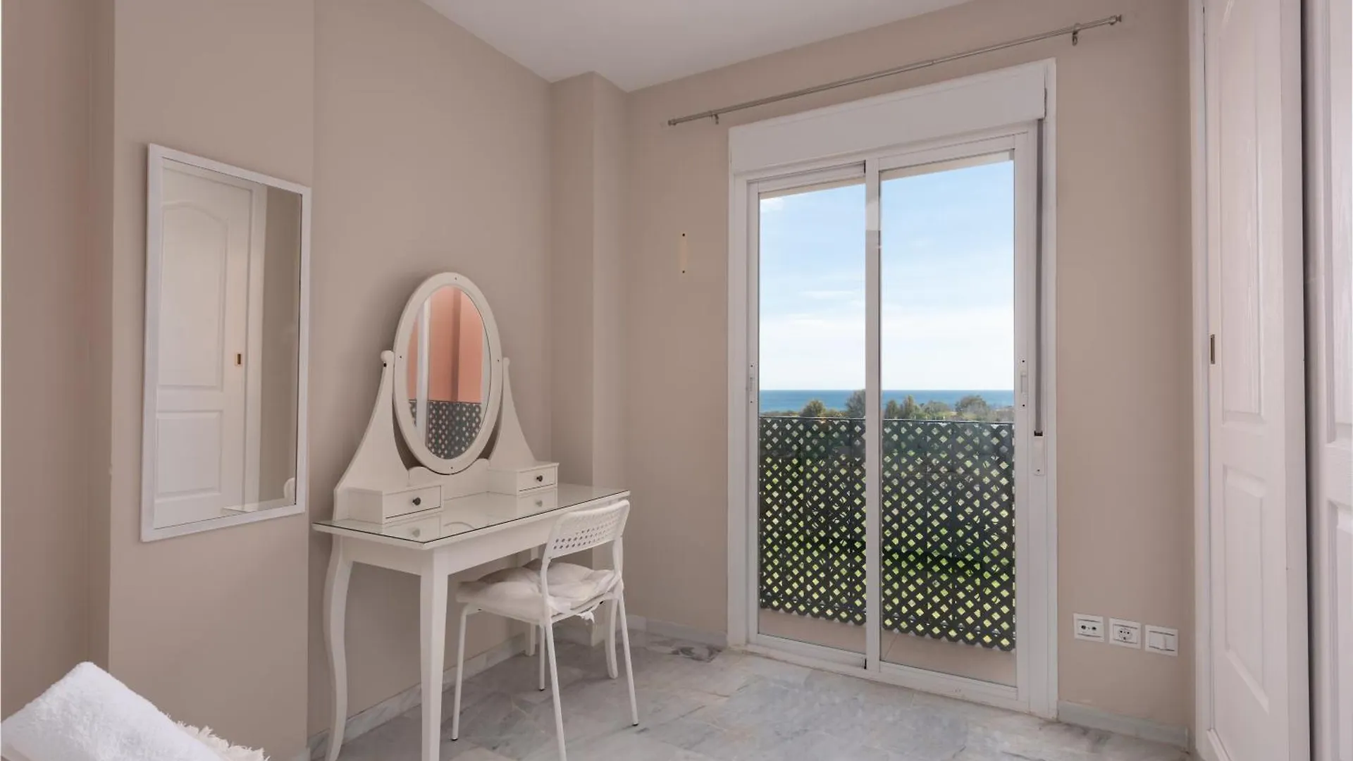 דירות Castillo de Sabinillas Seaview 2 Beds La Duquesa Port 0*,